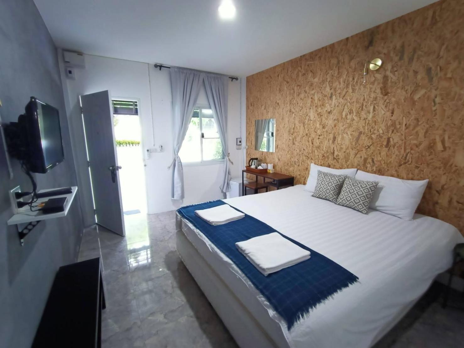 Lamoon Boutique Hotel Suphan Buri Room photo